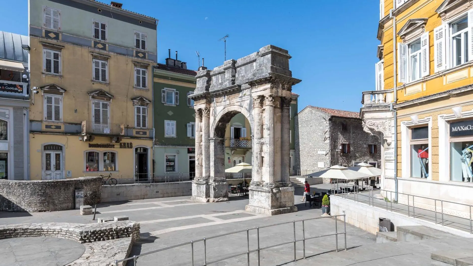 Porta Aurea Sunny Studio Pula 0*,